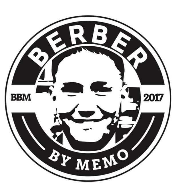 Logo von Berber by Memo: Schwarz-weißes Badge mit Memos Porträt, gegründet 2017